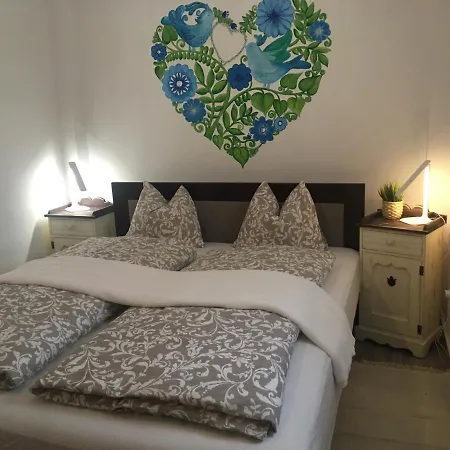 Kapolcsi Tulipanos Vendeghaz Apartment *