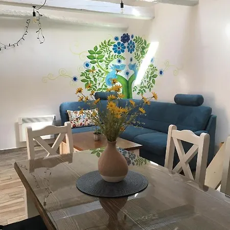 Kapolcsi Tulipanos Vendeghaz Apartment *